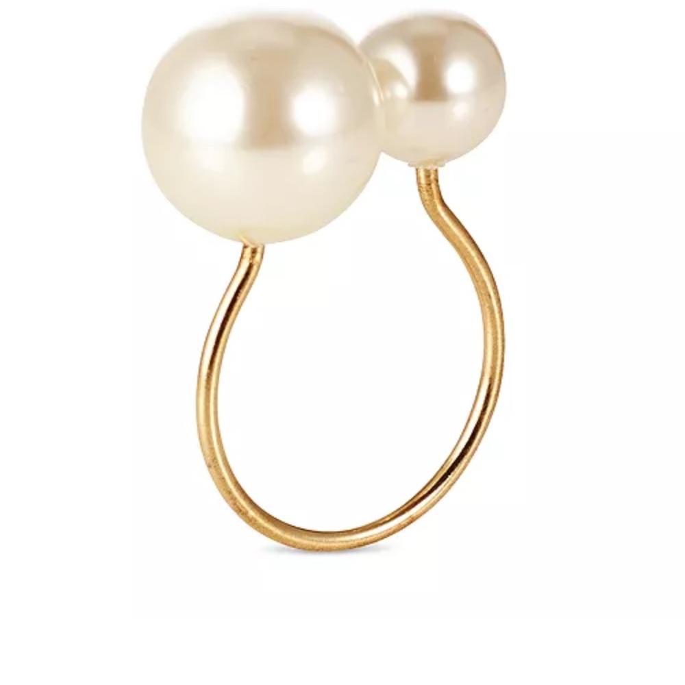 Elegant Gold Pearl Ring